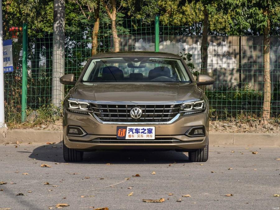  Volkswagen Passat L 2018 года  (CN) (фото 3 из 24)